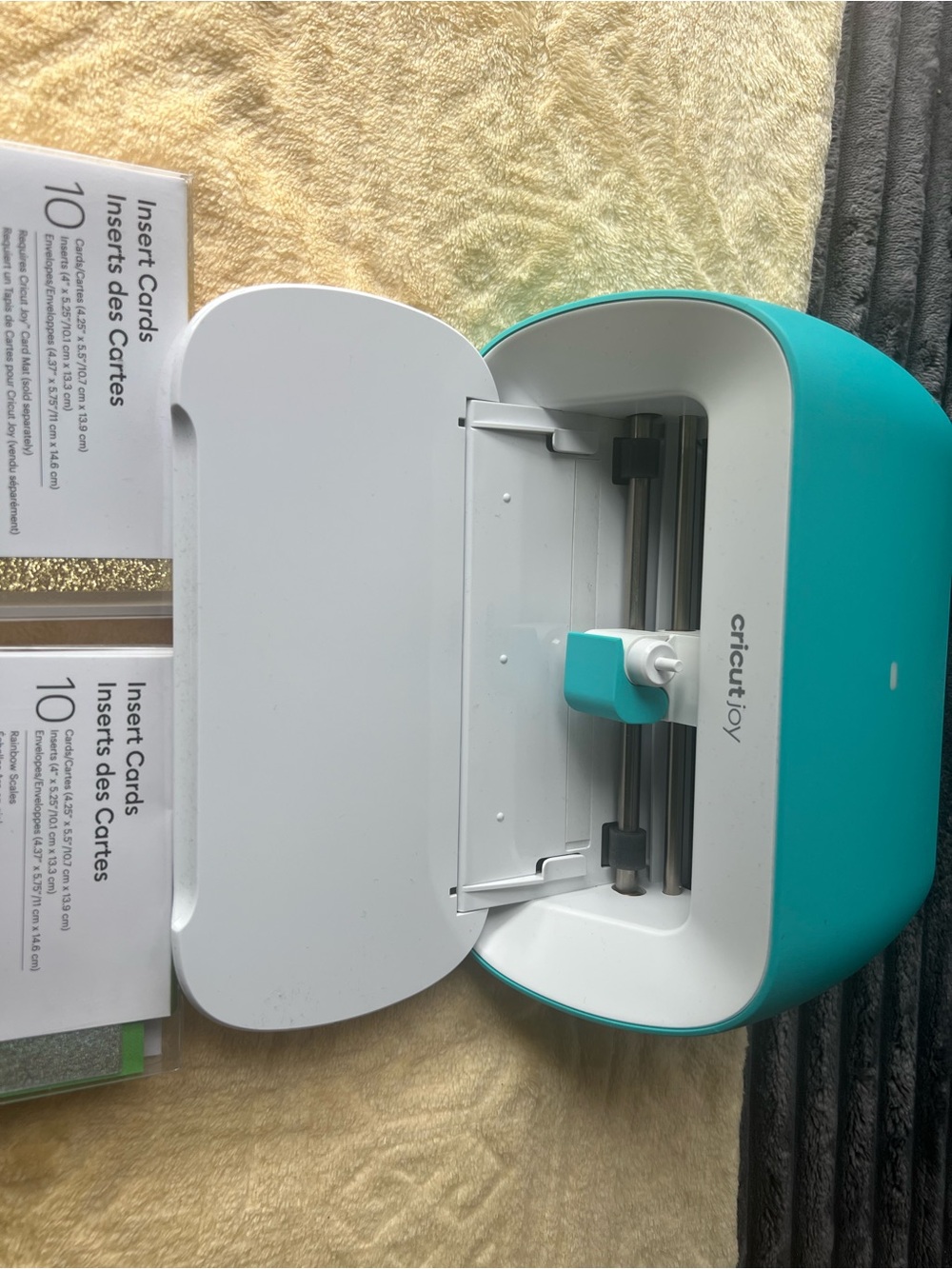 Cricut Joy Compact Craft Cutting Machine in Teal and White